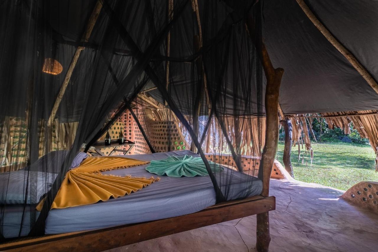 Banyan Camp Villa Hambegamuwa Esterno foto