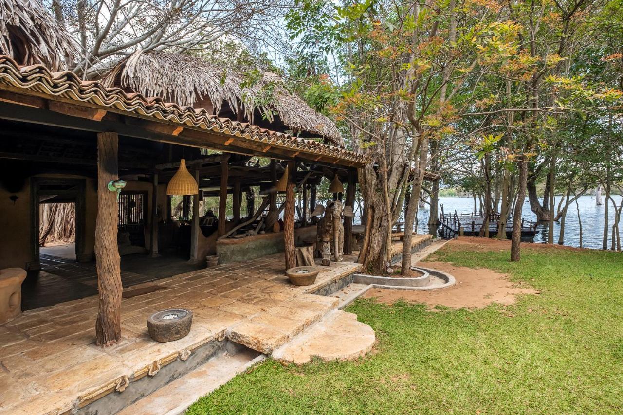 Banyan Camp Villa Hambegamuwa Esterno foto