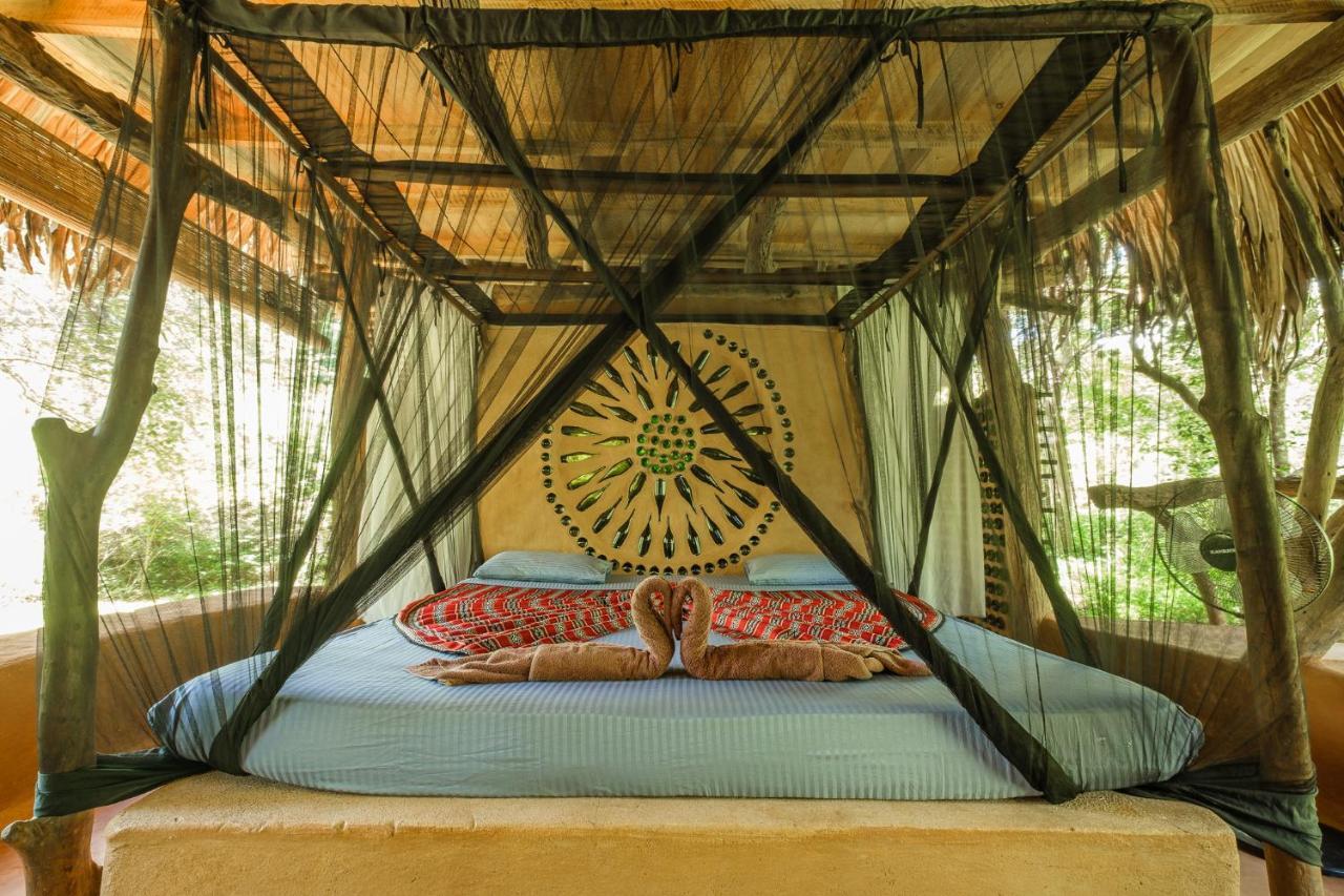 Banyan Camp Villa Hambegamuwa Esterno foto