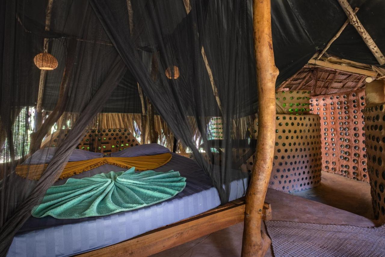 Banyan Camp Villa Hambegamuwa Esterno foto