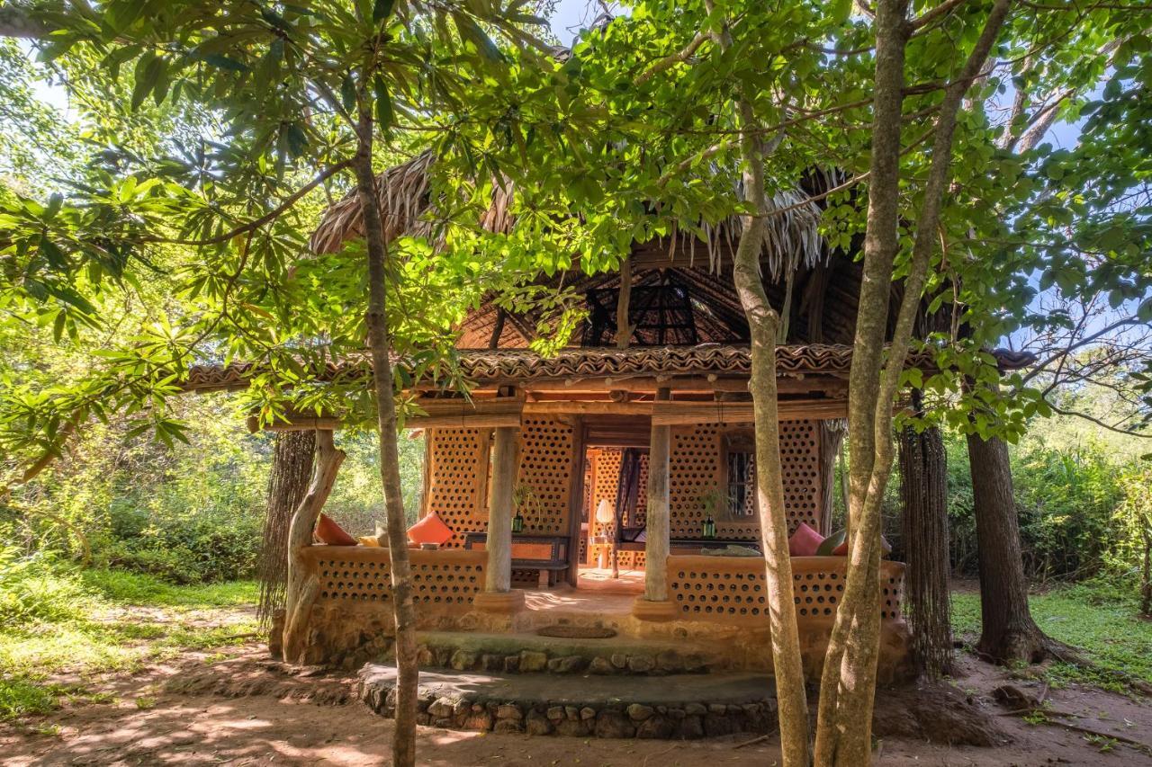 Banyan Camp Villa Hambegamuwa Esterno foto