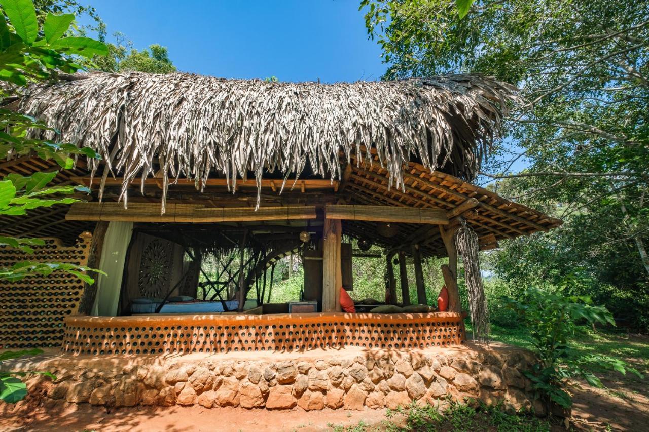 Banyan Camp Villa Hambegamuwa Esterno foto