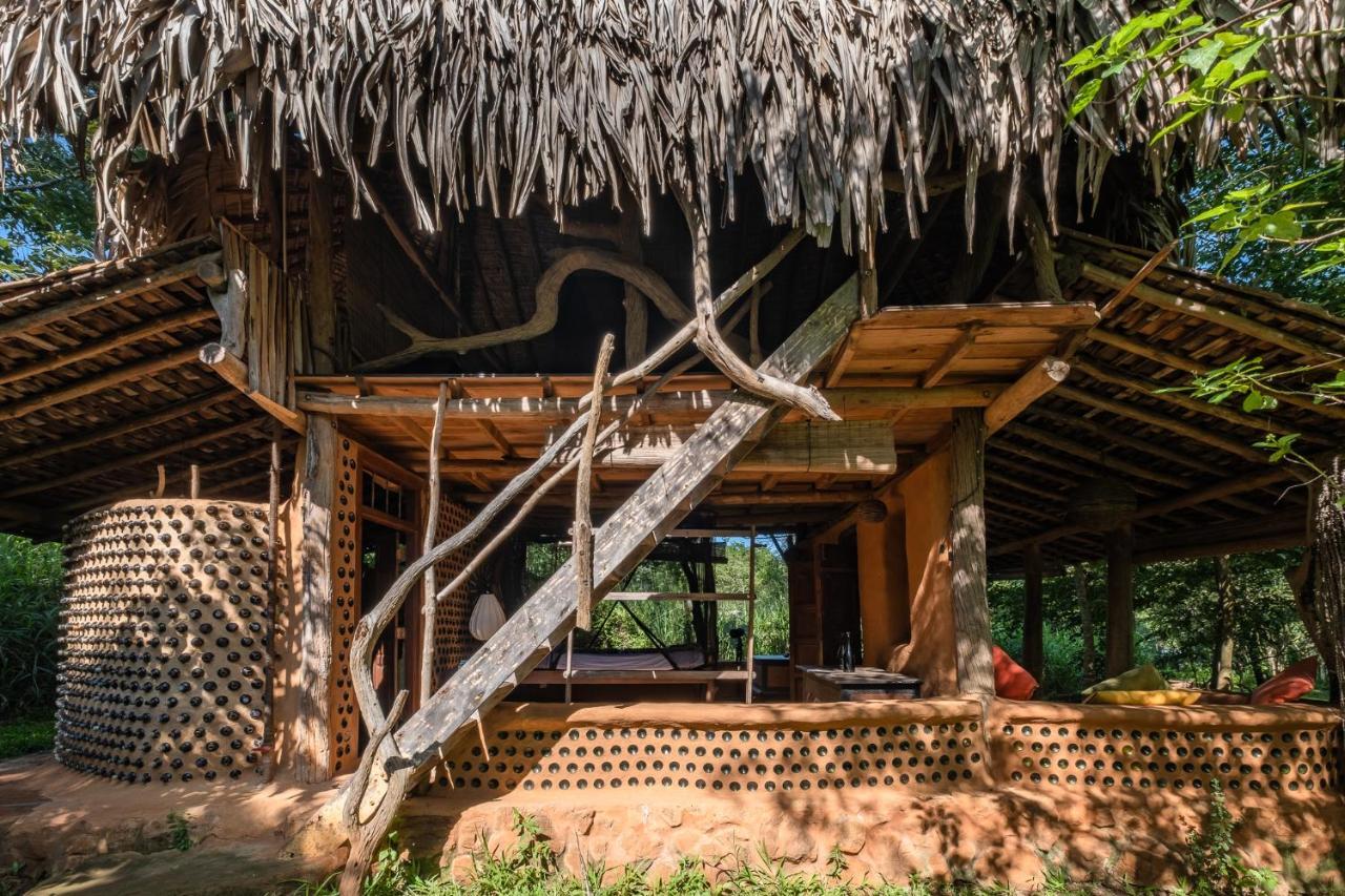 Banyan Camp Villa Hambegamuwa Esterno foto